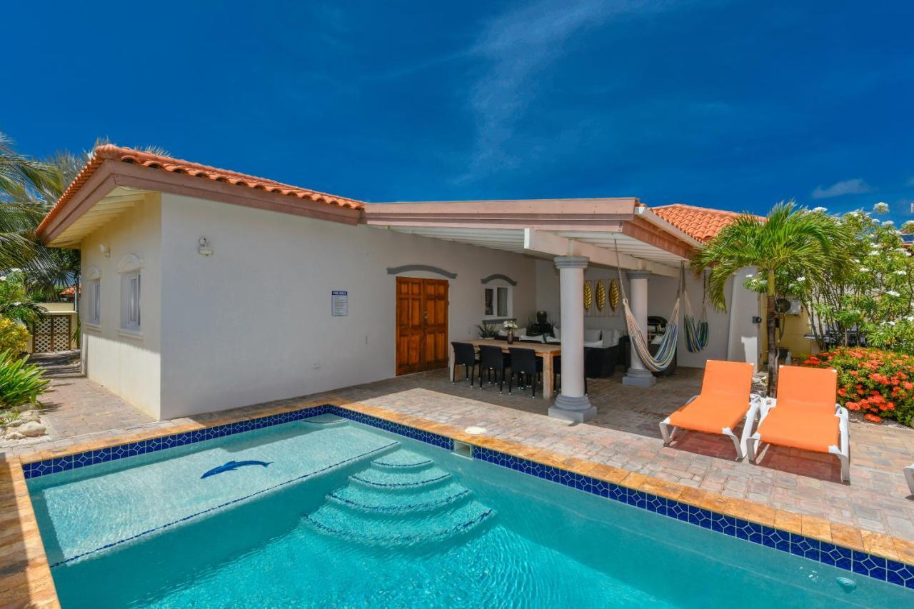 Villa Swiss Paradise With Private Pool Palm Beach Exterior foto
